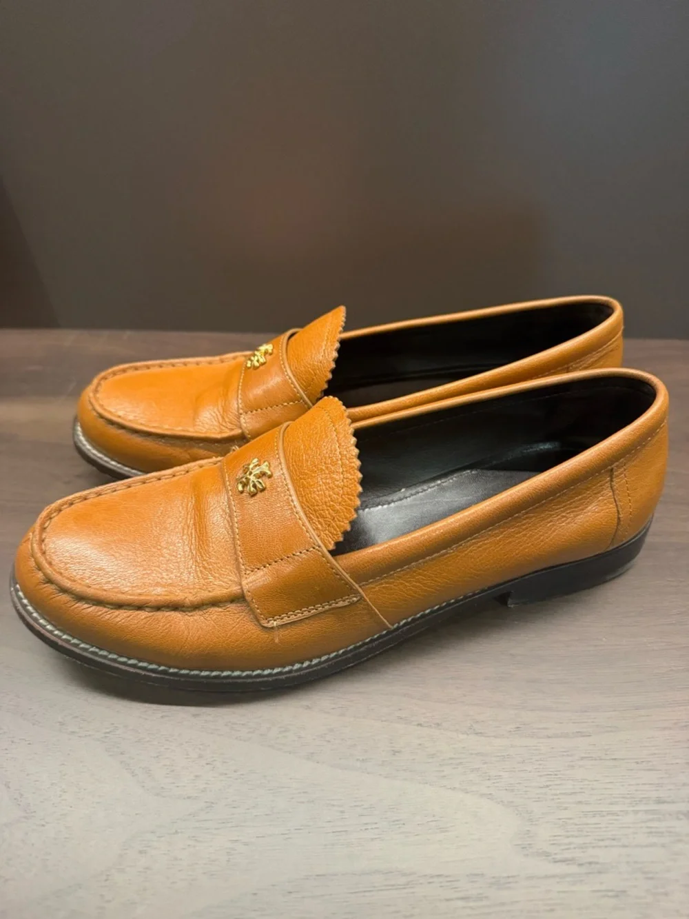 Tory Burch Classic Women’s Loafers - Picture 3 of 7